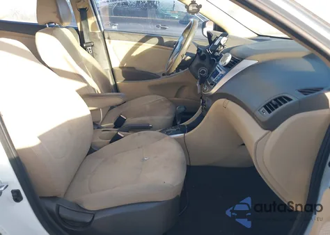 2014 Hyundai Accent Gls z USA, uszkodzony, nr VIN KMHCT4AE0EU649055